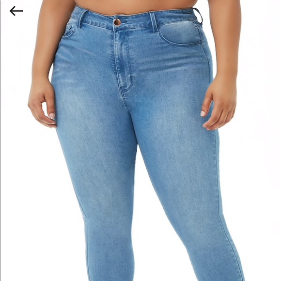 ⭐️HOST PICK⭐️ Forever 21 NWT Plus Size High-Rise Skinny Jeans - Size 24 - Picture 2 of 8